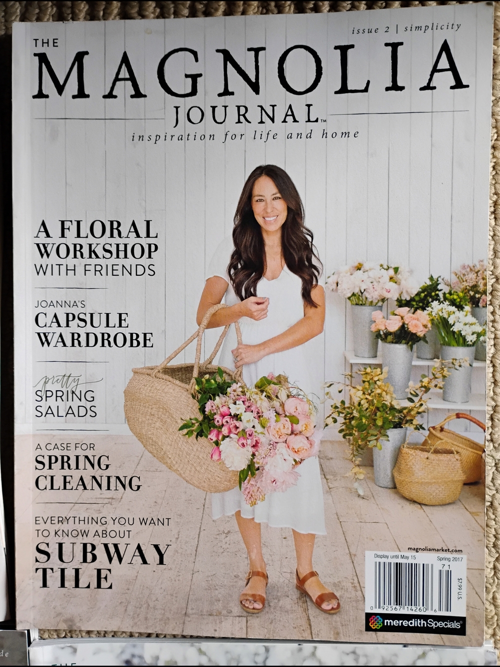 Magazine - Assorted Covers (Set of 5) - Picture 3 of 8